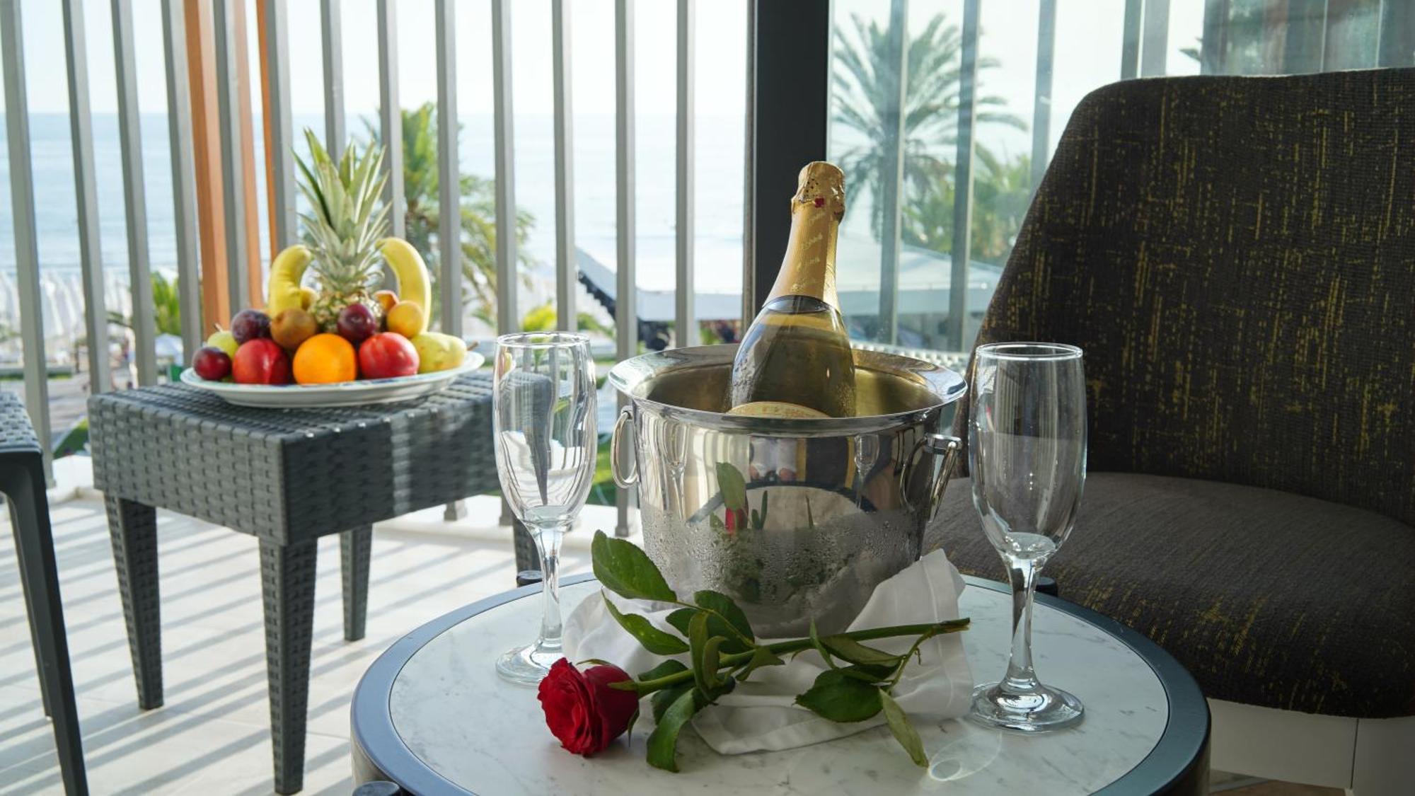 The Raga Side Ultra All Inclusive (Adults Only) Ngoại thất bức ảnh